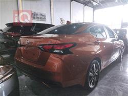 نيسان فيرسا